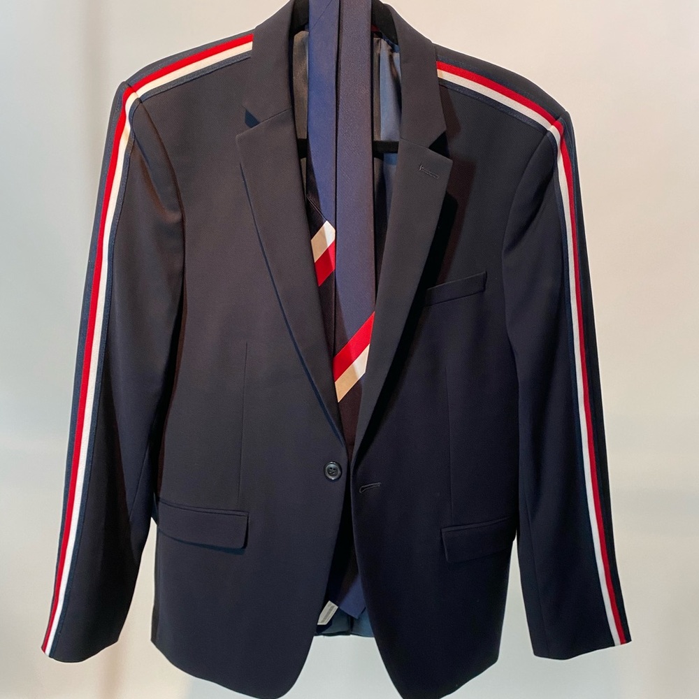 TOPMAN Navy Americana Suit with Coord Tie